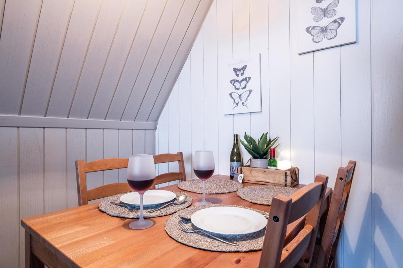 Auszeit Apartment: Black Forest Retreat With Balcony Views Schoenwald im Schwarzwald