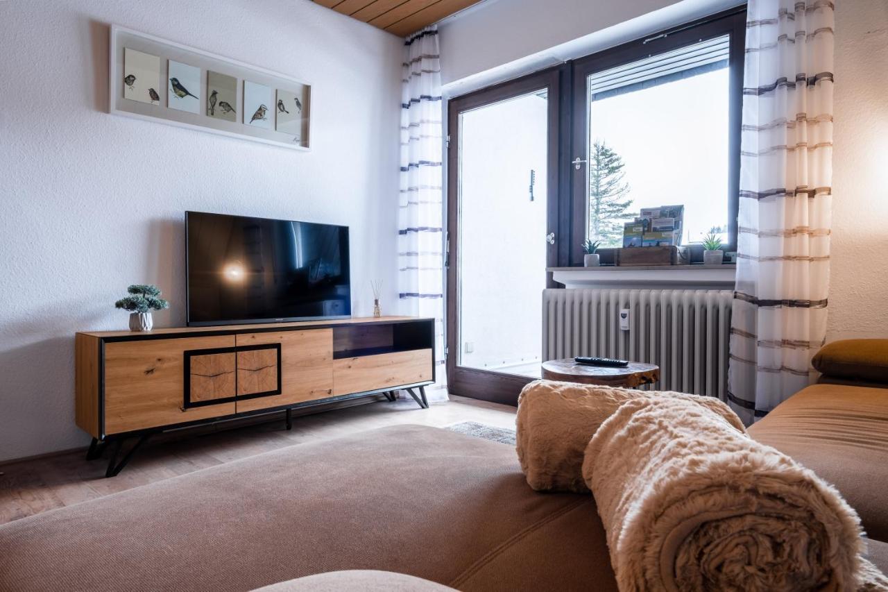 Auszeit Apartment: Black Forest Retreat With Balcony Views * Schoenwald im Schwarzwald