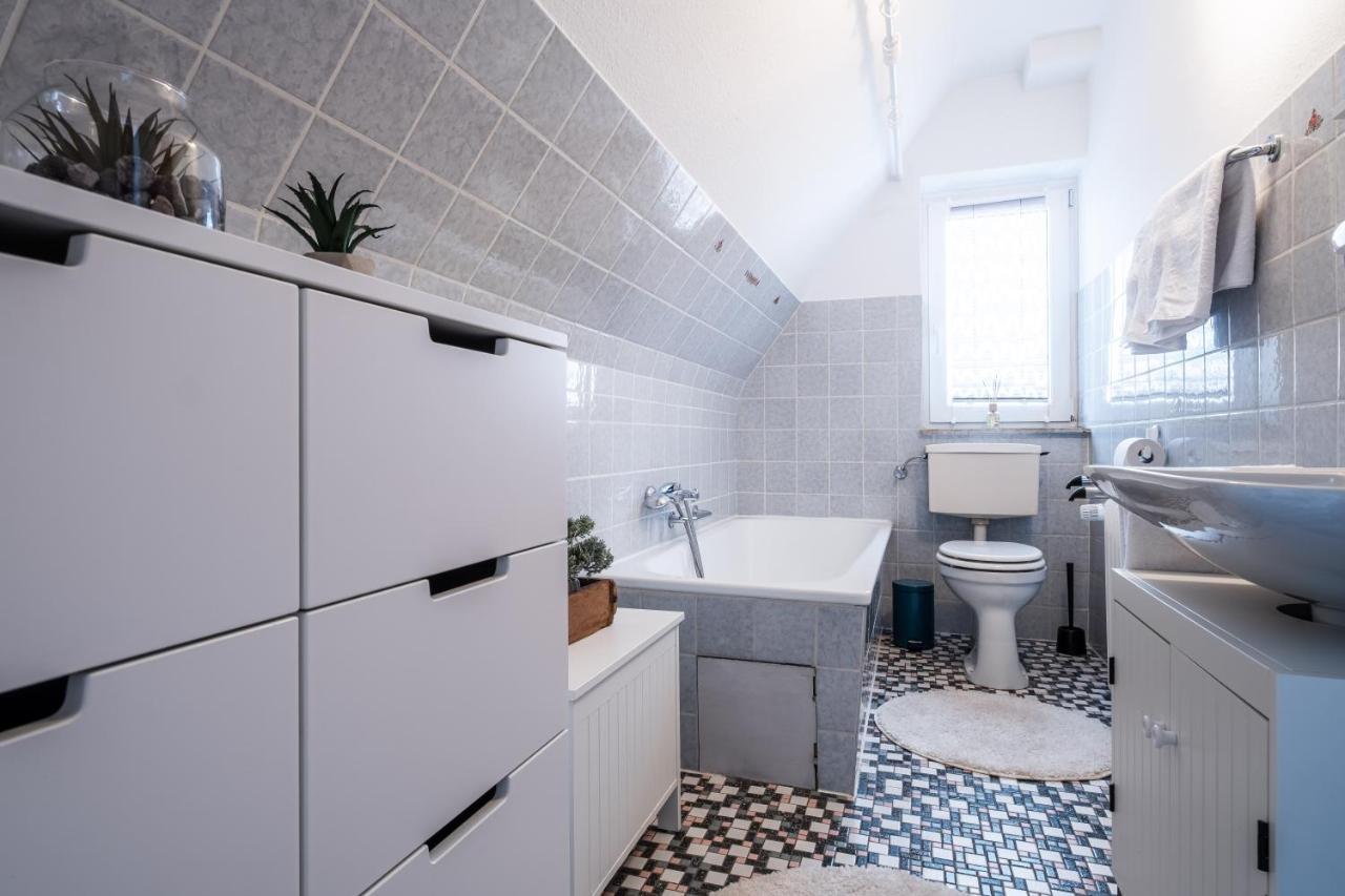 Relaxapartments Black Forest Moments - Maisonette-wohnung Mit Sonnenbalkon, Schnelles Internet, Naehe Triberger Wasserfaelle, Fuer Bis Zu 4 Personen *