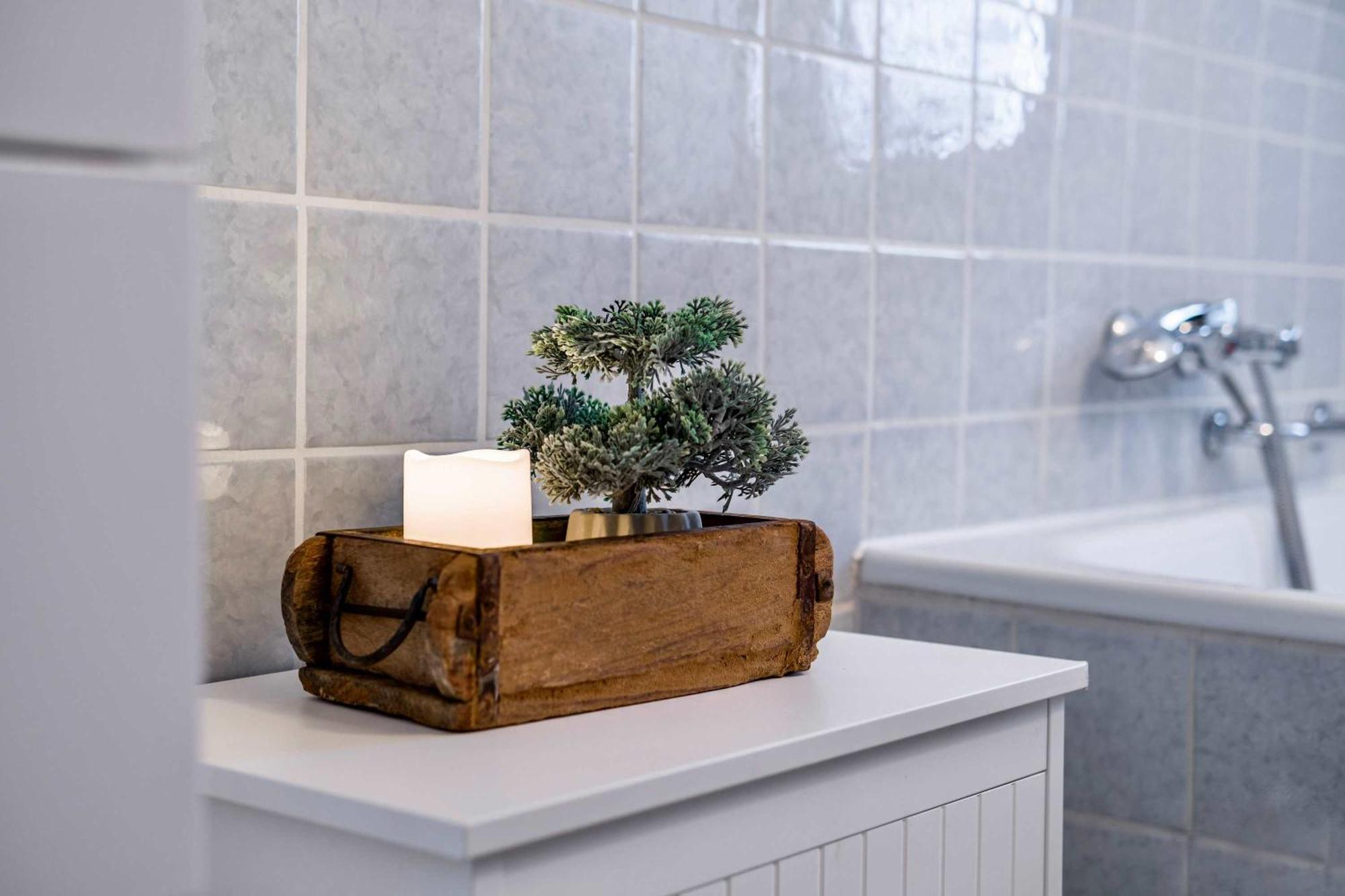 Relaxapartments Black Forest Moments - Maisonette-wohnung Mit Sonnenbalkon, Schnelles Internet, Naehe Triberger Wasserfaelle, Fuer Bis Zu 4 Personen Schönwalde